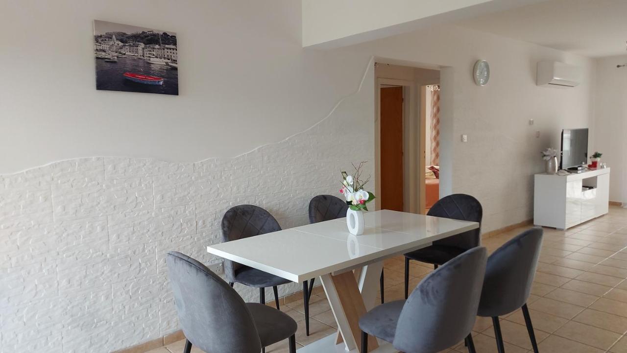 Nissi Golden Sands Sea View 2 Bedroom Apartment Ajía Nápa Eksteriør bilde